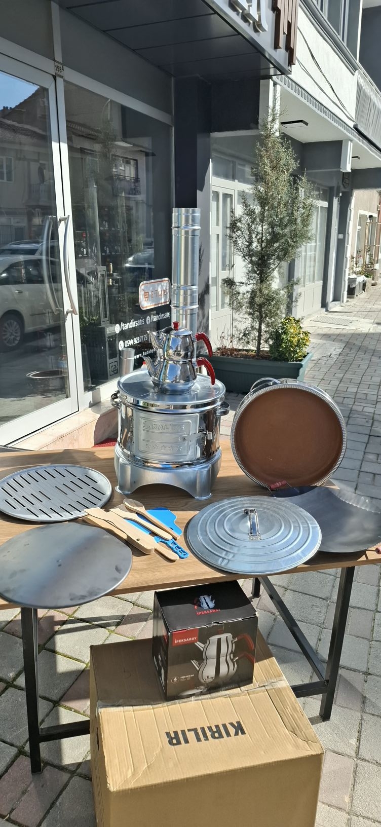 38 cm çapında 1.kalite çaydanlık hediyeli mükemmel set