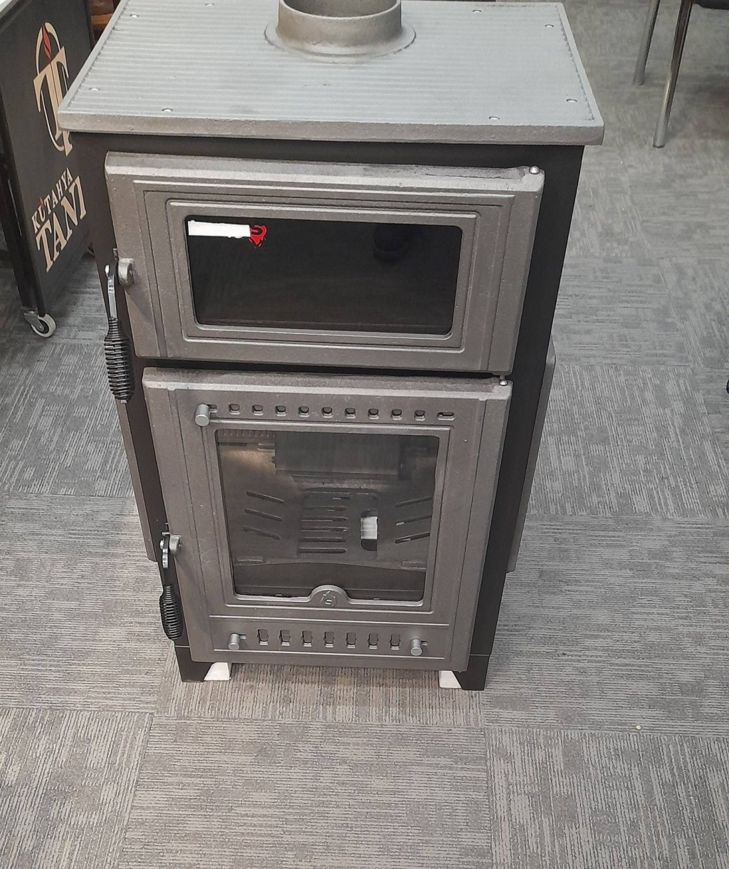 içi üzeri döküm 3 tarafı camlı pelet+odun yakan modelimiz